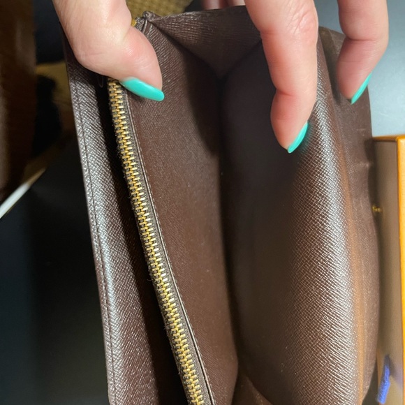 ♠️⚡️Louis Vuitton Damier Ebene Wallet⚡️♠️ - Picture 5 of 9